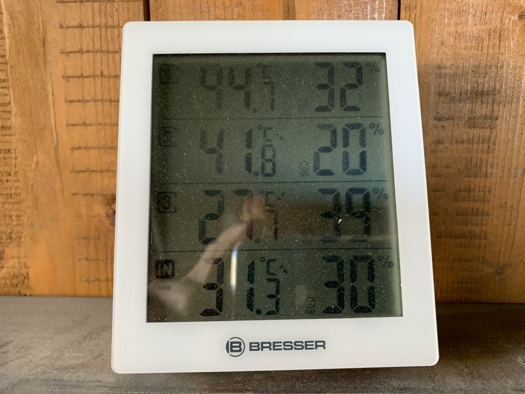 Temperatur 1 MF1 Werksatt Temperatur 3 Holzkasten Ostgiebel